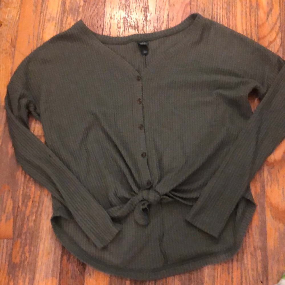 Waffle knit knot tie shirt